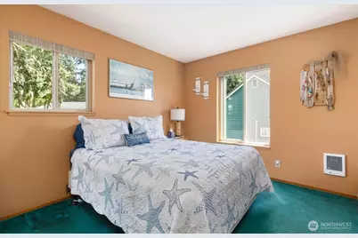 568 Dolphin Drive, Freeland, WA 98249 - Photo 17