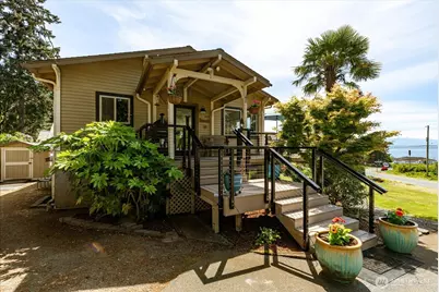 568 Dolphin Drive, Freeland, WA 98249 - Photo 3