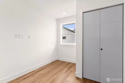 8327 44th Avenue S, Seattle, WA 98118 - Photo 25