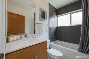 2750 Belvidere Ave SW, Seattle, WA 98126 - Photo 33