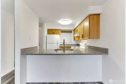 4895 76th Street SW #D-302, Mukilteo, WA 98275 - Photo 9