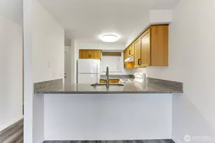 4895 76th St SW, Mukilteo, WA 98275 - Photo 9
