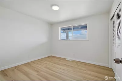 8220 S 120th Street, Seattle, WA 98178 - Photo 15