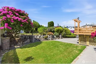 8220 S 120th Street, Seattle, WA 98178 - Photo 29