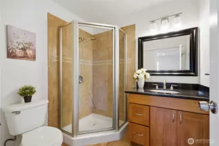 8220 S 120th St, Seattle, WA 98178 - Photo 23