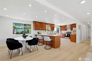8220 S 120th St, Seattle, WA 98178 - Photo 9