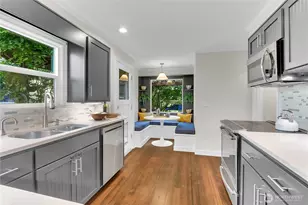 1545 NE 76th St, Seattle, WA 98115 - Photo 11
