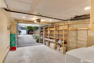 1545 NE 76th St, Seattle, WA 98115 - Photo 29