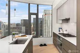 2510 6th Ave, Seattle, WA 98121 - Photo 9
