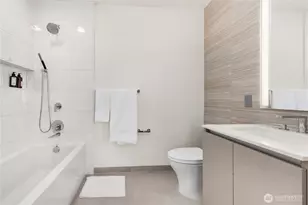 2510 6th Ave, Seattle, WA 98121 - Photo 11