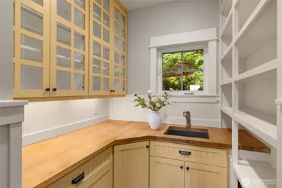 4548 Island Avenue NE, Bainbridge Island, WA 98110 - Photo 15