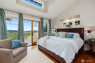 4548 Island Ave NE, Bainbridge Island, WA 98110 - Photo 17