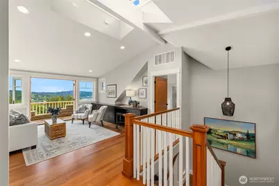 4548 Island Avenue NE, Bainbridge Island, WA 98110 - Photo 21