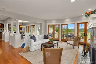 4548 Island Ave NE, Bainbridge Island, WA 98110 - Photo 11
