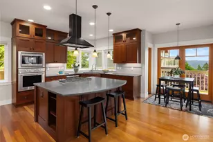 4548 Island Ave NE, Bainbridge Island, WA 98110 - Photo 13