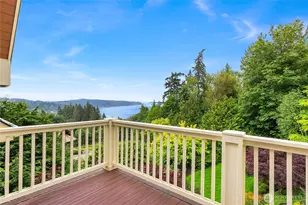 4548 Island Ave NE, Bainbridge Island, WA 98110 - Photo 35