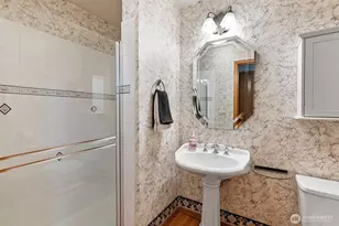 2121 90th St E, Tacoma, WA 98445 - Photo 17