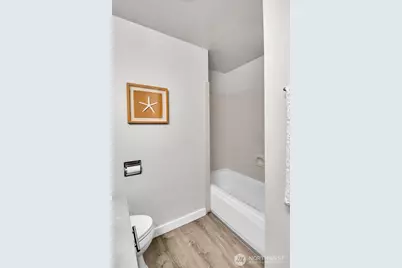 8305 214th Place SW, Edmonds, WA 98026 - Photo 13