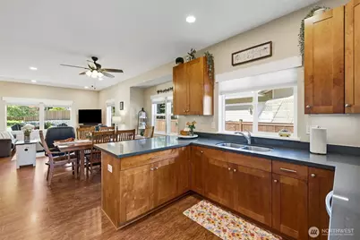 1325 Eckard Avenue, Port Angeles, WA 98362 - Photo 13
