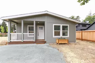 425 Mitchell Dr, Coupeville, WA 98239 - Photo 1