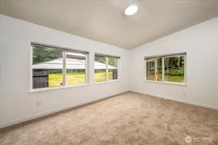 2579 Green Acres Ln, Oak Harbor, WA 98277 - Photo 5