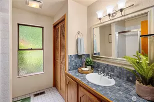 16409 NE 43rd Ct, Redmond, WA 98052 - Photo 21