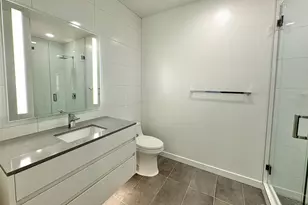10232 NE 10th St, Bellevue, WA 98004 - Photo 7