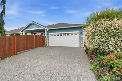 223 S 48th Place, Mount Vernon, WA 98274 - Photo 5