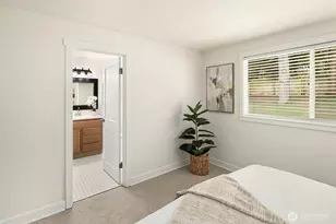 14011 98th Ave NE, Kirkland, WA 98034 - Photo 17