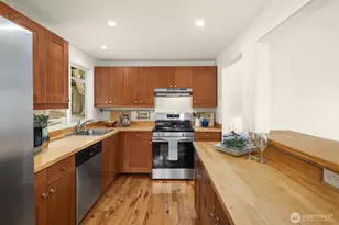 14011 98th Ave NE, Kirkland, WA 98034 - Photo 11