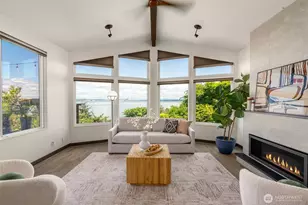 10847 Bill Point Bluff NE, Bainbridge Island, WA 98110 - Photo 13