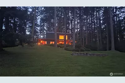 1035 Susan Street, Coupeville, WA 98239 - Photo 33