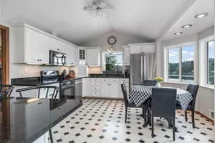 621 E Herron Blvd NW, Herron Island, WA 98349 - Photo 3