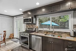 11633 NE 92nd St, Kirkland, WA 98033 - Photo 7