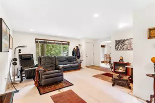 230 222nd Ave NE, Sammamish, WA 98074 - Photo 7