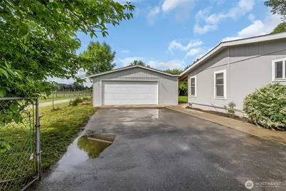 15315 116th Street E, Puyallup, WA 98374 - Photo 3