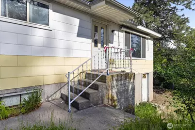 611 S Farr Rd, Spokane, WA 99206 - Photo 1