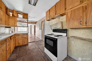 611 S Farr Rd, Spokane, WA 99206 - Photo 9
