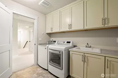 29 242nd Street SE, Bothell, WA 98021 - Photo 21