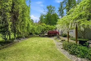 24923 NE 3rd Pl, Sammamish, WA 98074 - Photo 31