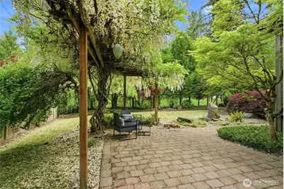 24923 NE 3rd Place, Sammamish, WA 98074 - Photo 29