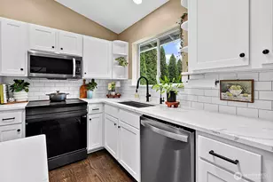 37008 20th Ave S, Federal Way, WA 98003 - Photo 9