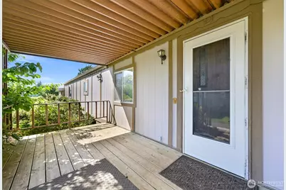 380 E Pole Road #13, Lynden, WA 98264 - Photo 3
