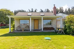 301 Snakelum Point Rd, Coupeville, WA 98239 - Photo 15
