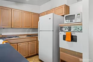 4045 149th Ave SE, Bellevue, WA 98006 - Photo 5
