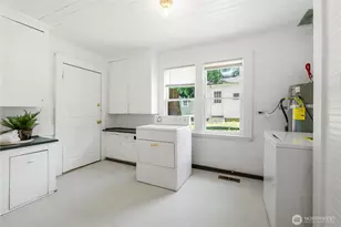 1152 Ellis St, Bellingham, WA 98225 - Photo 13