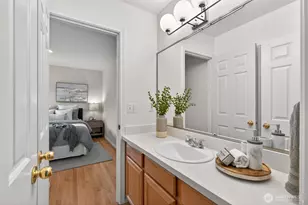 9257 Interlake Ave N, Seattle, WA 98103 - Photo 15