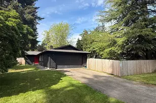 6011 185th St SW, Lynnwood, WA 98037 - Photo 1