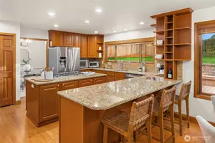 4651 171st Ave SE, Bellevue, WA 98006 - Photo 9