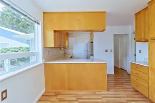 423 Lind Ave SW, Renton, WA 98057 - Photo 9